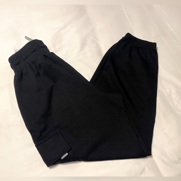 Firmabs Women’s Size M Black Cargo Pocket Jogger Pant - Picture 8 of 8